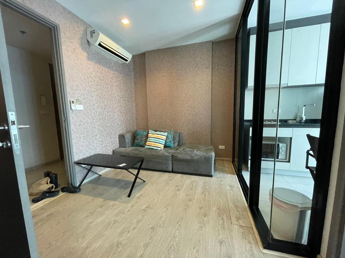 The Base Central Pattaya By Adam Buitenkant foto